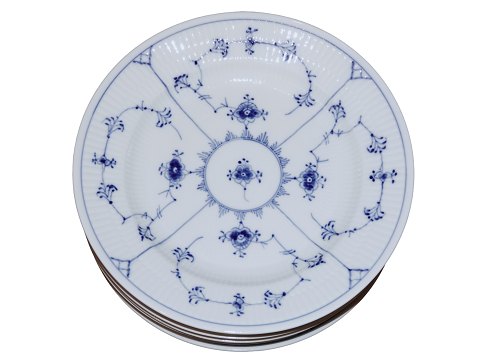 Blue Fluted Plain
Large dinner plate 25.5 cm. #175