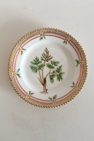 Royal Copenhagen Flora Danica Side Plate No 3552 (8