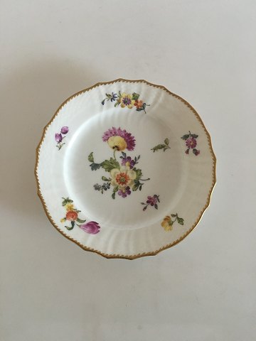 Royal Copenhagen Saxon Flower Plate No 1674