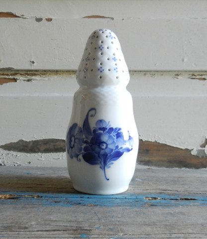 Royal Copenhagen, Flettet Blå Blomst,Strøer no. 8222