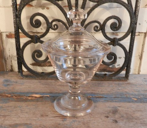 1800tals Bolcherglas på fod