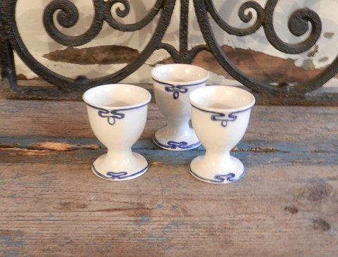Villeroy & Boch, Blå Olga æggebægre