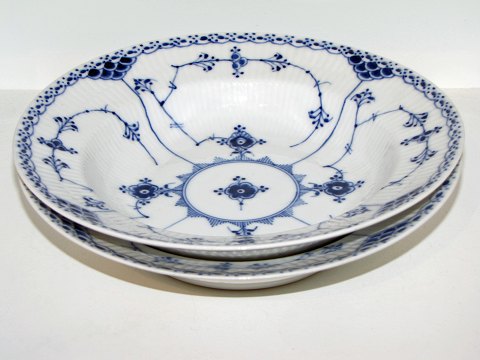 Blue Fluted Half Lace
Soup plate 23 cm. #659