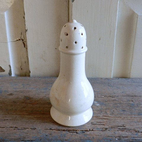 1800tals fajance strøer