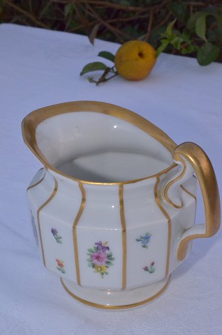 Royal Copenhagen Henriette Cream jug 8564