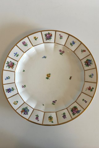 Royal Copenhagen Henriette Large Round Servering Dish