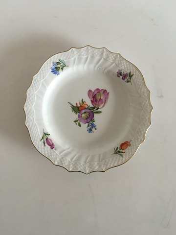 Royal Copenhagen Light Saxon Flower Plate No 1625