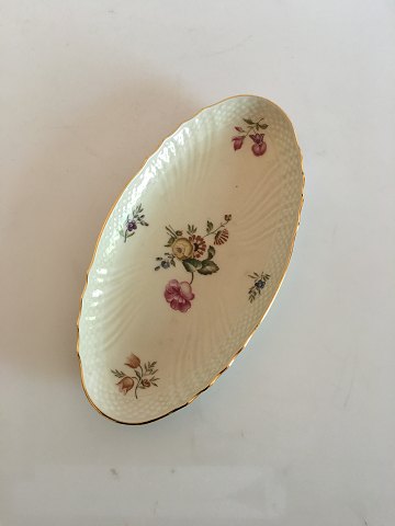 Royal Copenhagen Frijsenborg Oval Asiette No. 1689