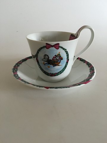 Royal Copenhagen Jingle Bells Morning Cup and Saucer No 177.501/487.2