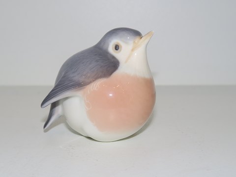 Royal Copenhagen bird figurine
Robin