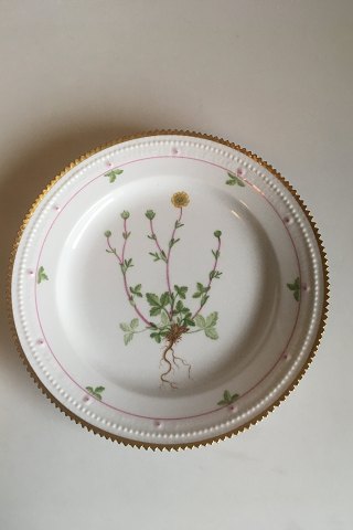 Royal Copenhagen Flora Danica Lunch Plate No 735/3550