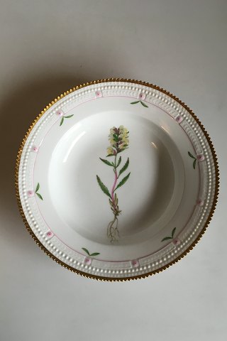 Royal Copenhagen Flora Danica Dyb tallerken No 735/3545