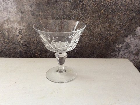 Lyngby Glass
Paris
liqueur Bowl
*30 DKK