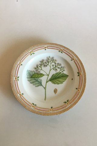 Royal Copenhagen Flora Danica Plate No 20/3549