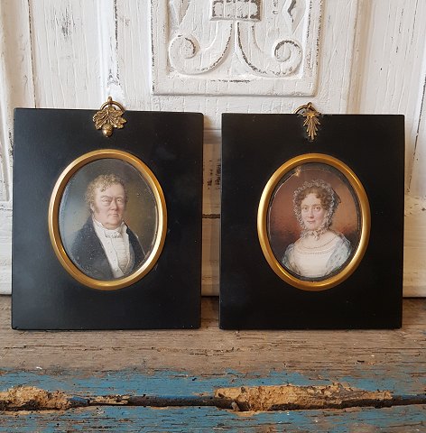 Miniature portræt af Grosserer Hans Jørgen Ernst F. 1752  og hans datter Henriette Augusta Ernst F. 1796