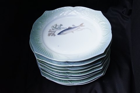 Royal Copenhagen; Fish dishes of porcelain, for 10 persons #3002
