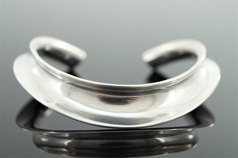 Palle Bisgaard; A bangle of sterling silver #2