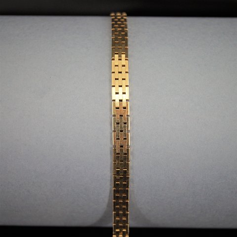 S. V. Glymerss; A bracelet of 14k gold, w. 5,0 mm