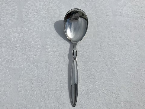 Desiree
silver Plate
serving spoon
* 80kr