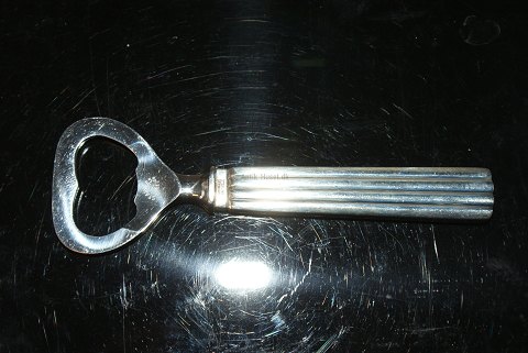 Bernadotte Opener Short handle # 271
Produced by Georg Jensen.