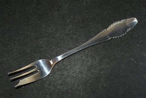 Cake Fork 
Valborg
Danish silver cutlery
Fredericia Silver
Length 14.5 cm.