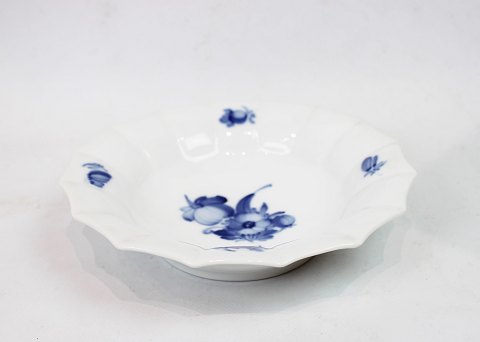 Bowl, no.: 8557, in Blue Flower by Royal Copenhagen.
5000m2 udstilling.
