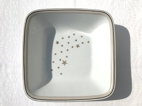 Bing & Grondahl
The Milky Way
Serving bowl
# 43
* 200kr