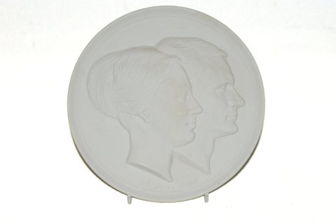Royal Copenhagen Wedding Plate 1967
Queen Magrethe & Prince Henrik, Bisquit porcelain