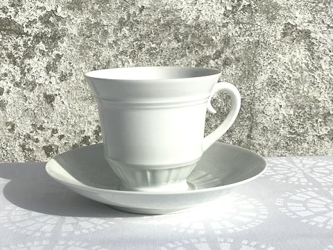 Bing & Grondahl
Offenbach
White
Coffee cup
# 476
* 175kr