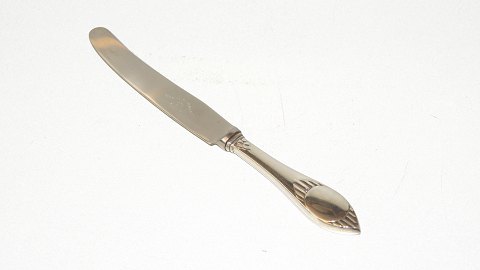 Dinner knife, Swamp Silver
Raadvad knife factory
Cohr Silver
Length 25 cm.