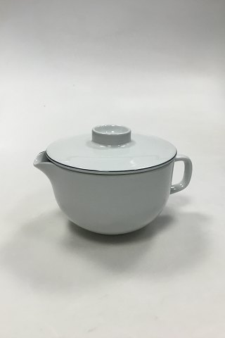 Royal Copenhagen Blåkant Sauceskål med låg No 3085 / 565