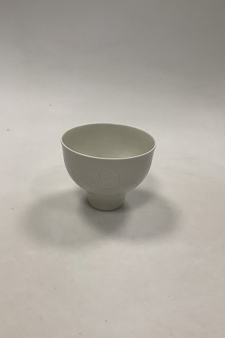 
Royal Copenhagen Blanc de Chine Vase af Gerd Bøgelund No 4478