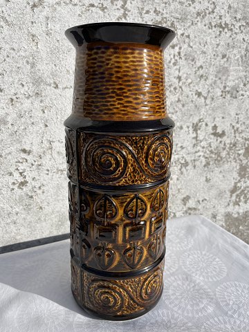 German
Floor vase
* 500 DKK