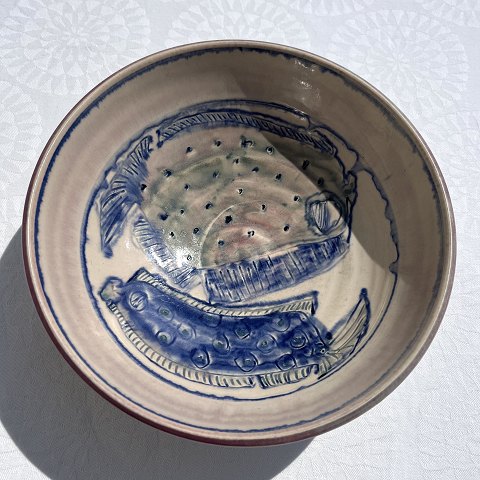 Arresø keramik
Skål med fiskemotiv
*600kr