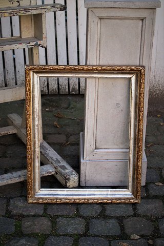 Antique French 19th century wooden frame with original old gold & silver 
coating...
57x46cm.