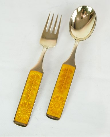 Christmas spoon and fork, Anton Michelsen, gilded sterling silver, Paul Rene 
Gaugain, Jugellansen, 1967
Great condition
