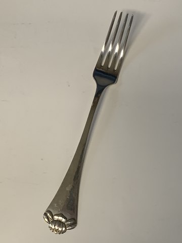 Dinner fork Åkande Danish silver cutlery
Hans Hansen Silver
Length 20 cm.