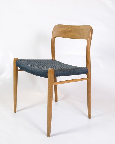 Spisebordsstole - Model 75 - Egetræ - Papirflet - Niels O. Møller - J.L Møllers Møbelfabrik - 1960