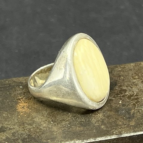 Moderne ring fra W. S. Sørensen