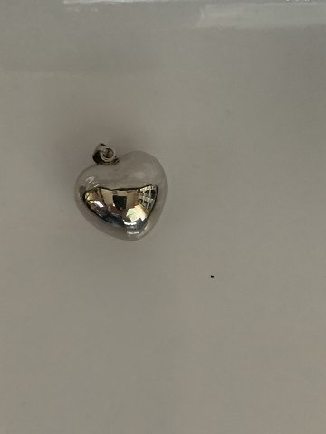Hjerte vedhæng i Sølv 
Stemplet 925S BNH
Længde med øsken. 2,1 cm