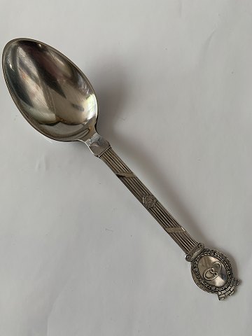 Lunch spoon with pretzel in Silver Fritz Heimbürger.
Length 17.2 cm.
Produced Year.1935 to 1940