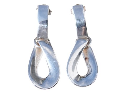 Georg Jensen silver
Infinity earrings