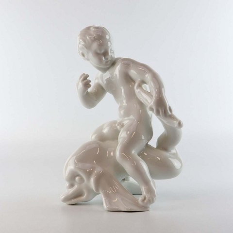 B&G figur 4060Dreng delfin19,5 cm