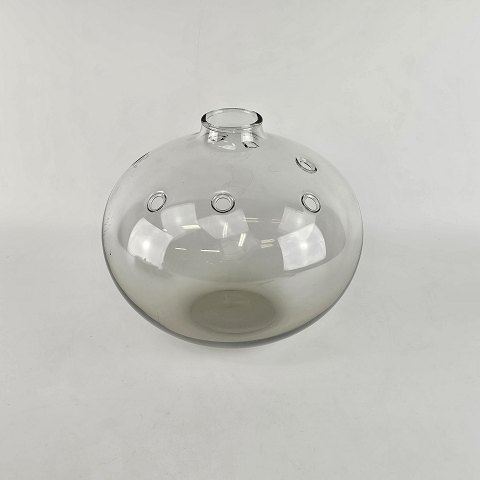 Michael Bang
Meteor Vase 17 cm