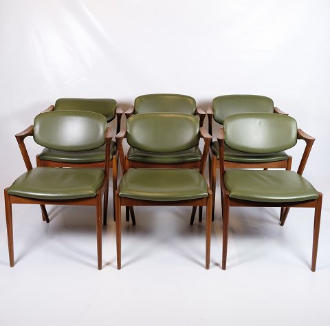 Sæt Af 6 Spisestuestole - Model 42 - Teak - Grønt Læder - Kai Kristiansen - 
Schou Andersen - 1960erne
Flot stand
