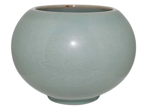 Royal Copenhagen keramik
Rund, grøn vase