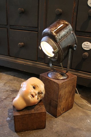 French mini projector by the brand "Cremer-Paris" from the 40s in polished metal on a solid oak base...