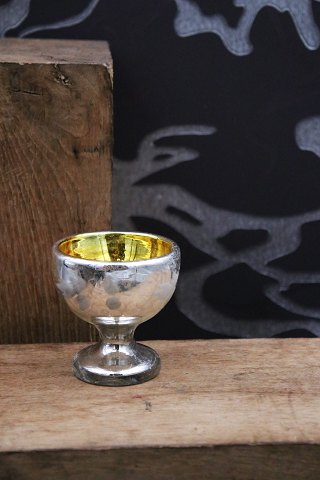Antik 1800 tals lille skål på fod i fattigmandssølv / Mercury glass... Antik 1800 tals lille skål på fod i fattigmandssølv / Mercury glass...