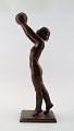 Knut SKINNARLAND (1909-1993) art deco bronze figure of woman athlete, Norwegian 
sculptor.