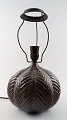 Stor art deco Michael Andersen bordlampe i keramik. 
